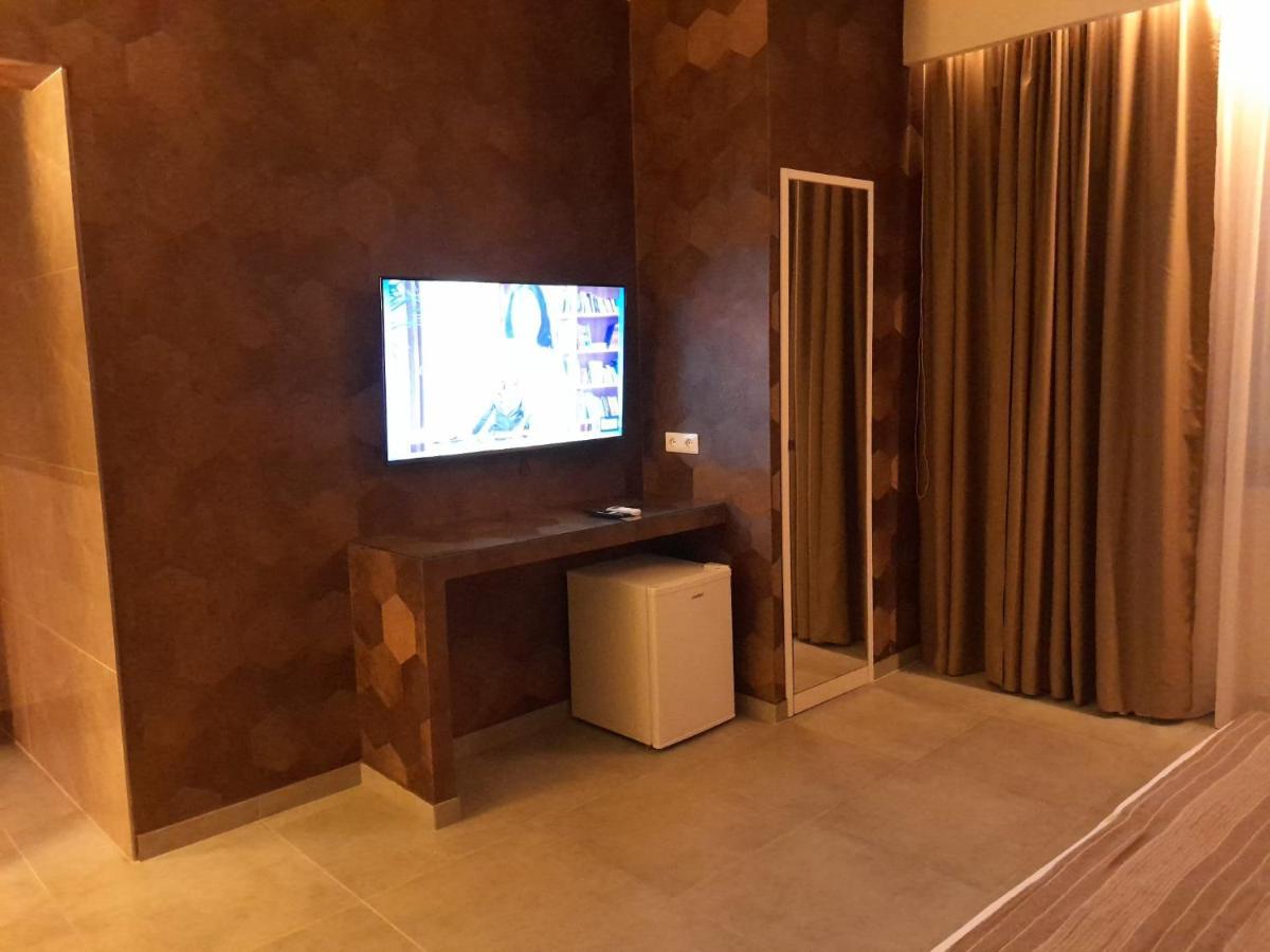 Baaria House Hotel Барселона-Поцо ди Гото Екстериор снимка