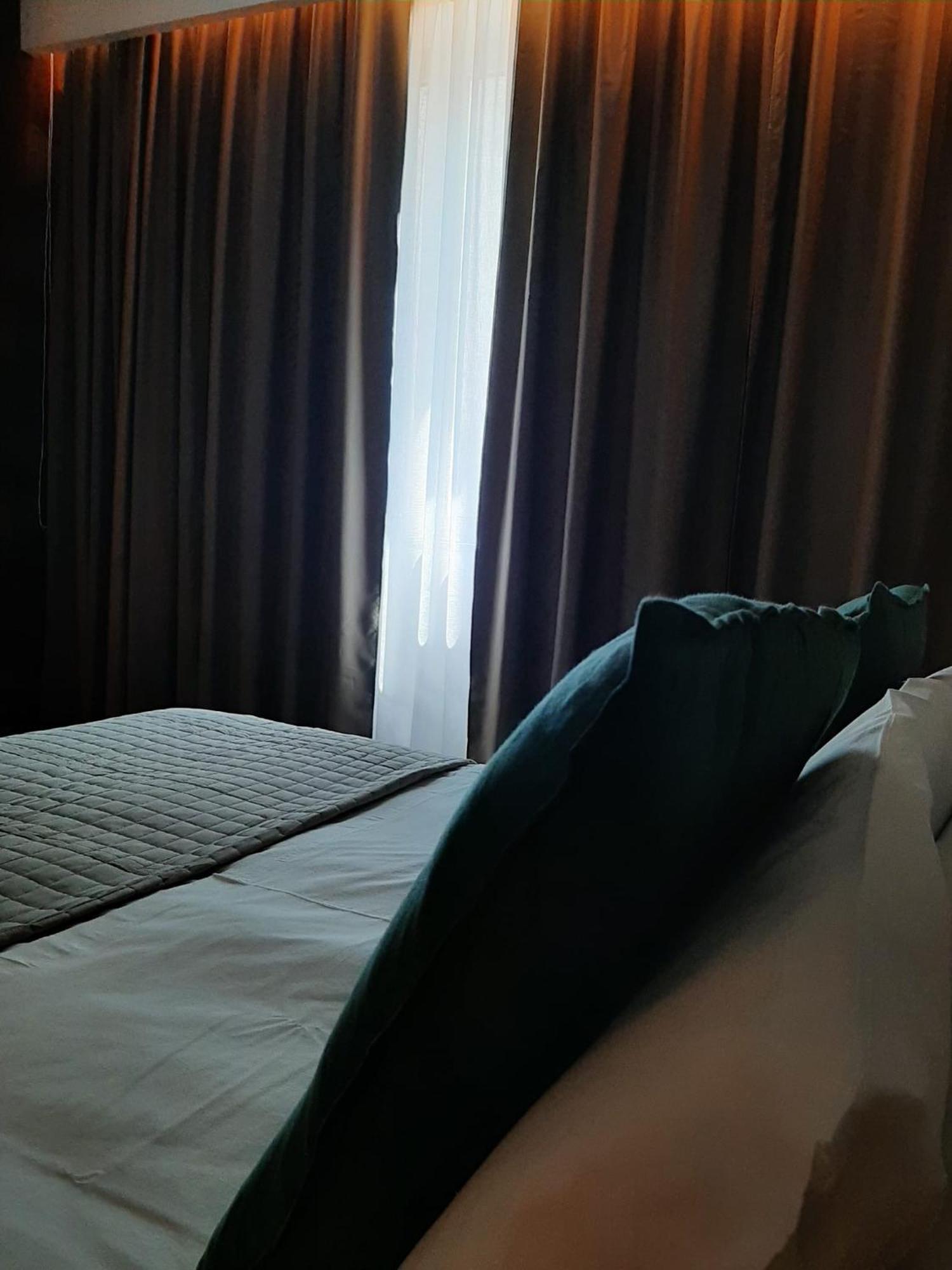 Baaria House Hotel Барселона-Поцо ди Гото Екстериор снимка