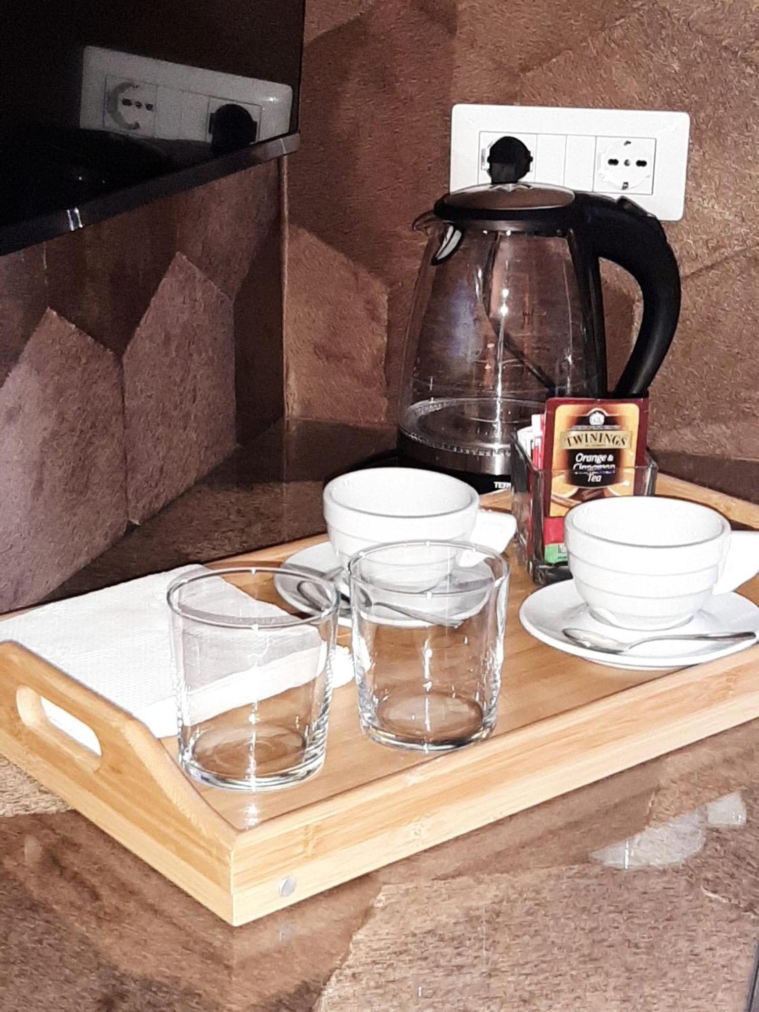 Baaria House Hotel Барселона-Поцо ди Гото Екстериор снимка