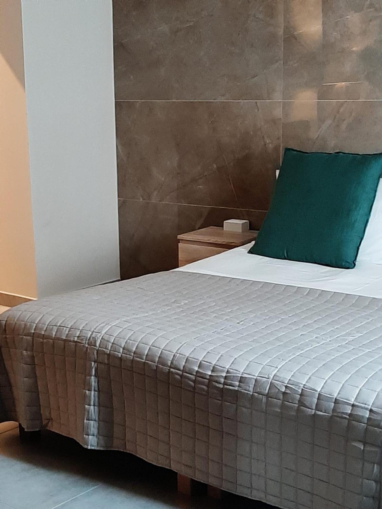 Baaria House Hotel Барселона-Поцо ди Гото Екстериор снимка